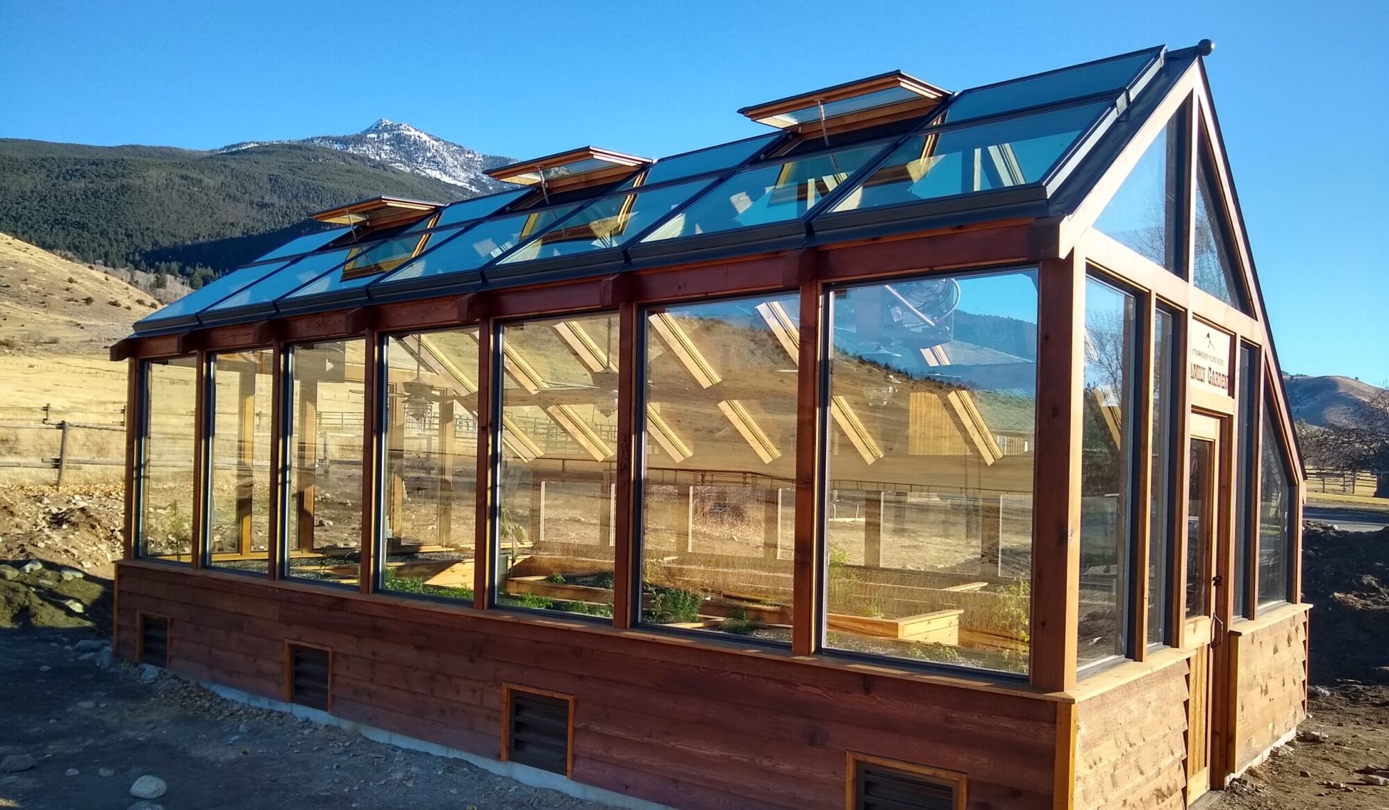 custom greenhouse free-standing