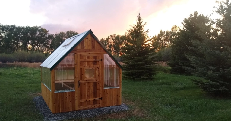 small freestanding greenhouse
